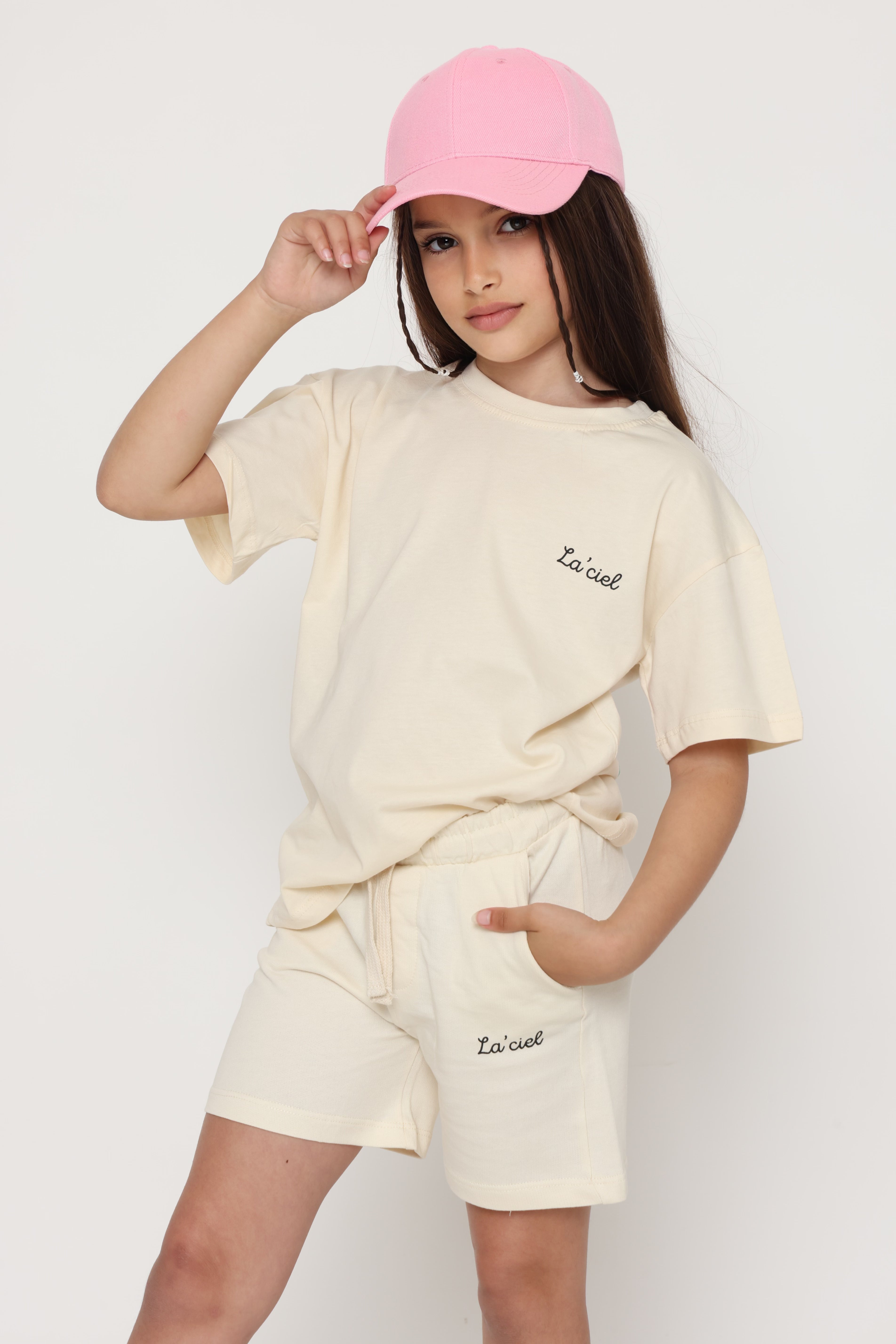 חליפת כיתוב צבעוני