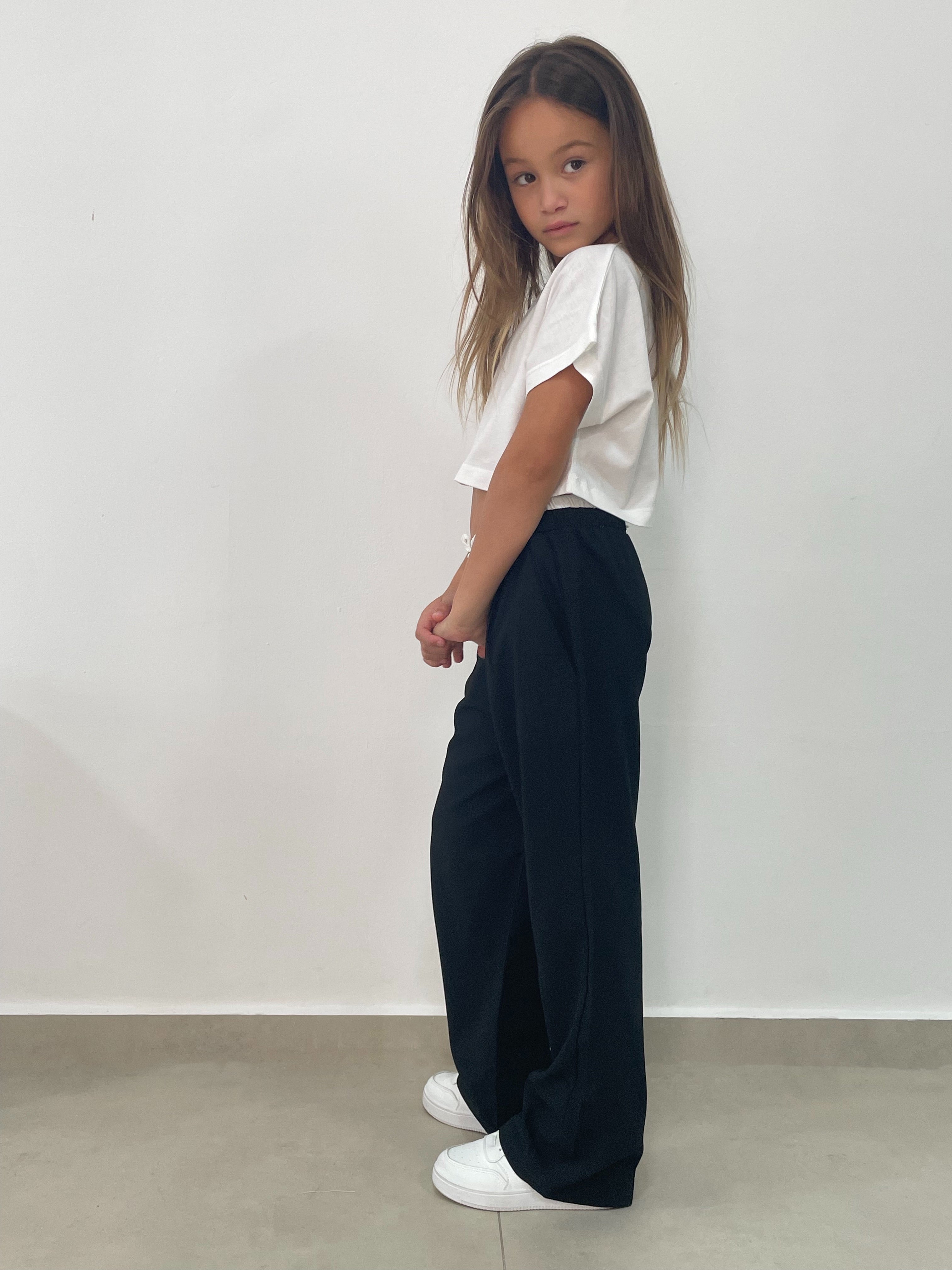 מכנס מתרחב - שחור