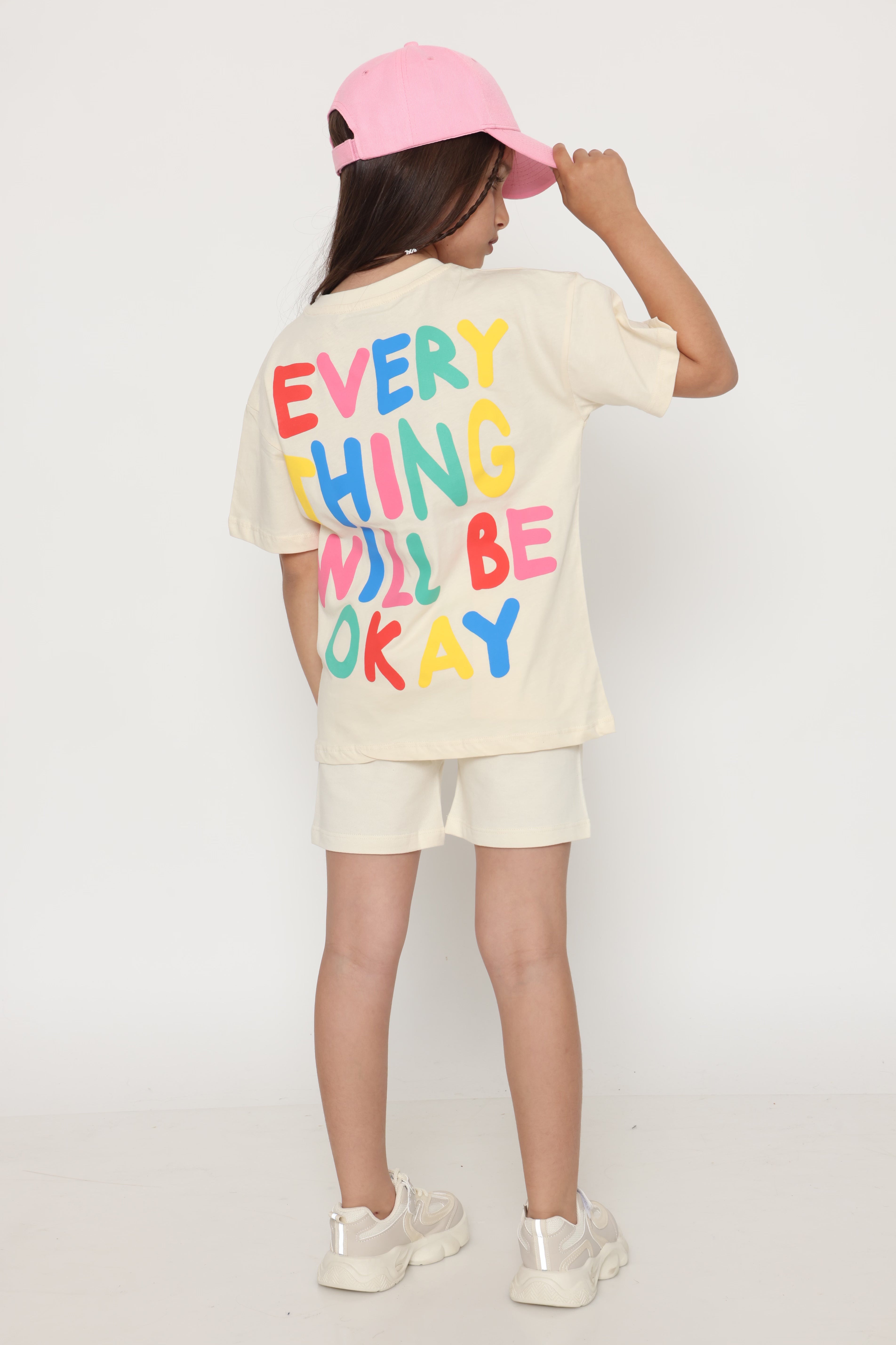 חליפת כיתוב צבעוני