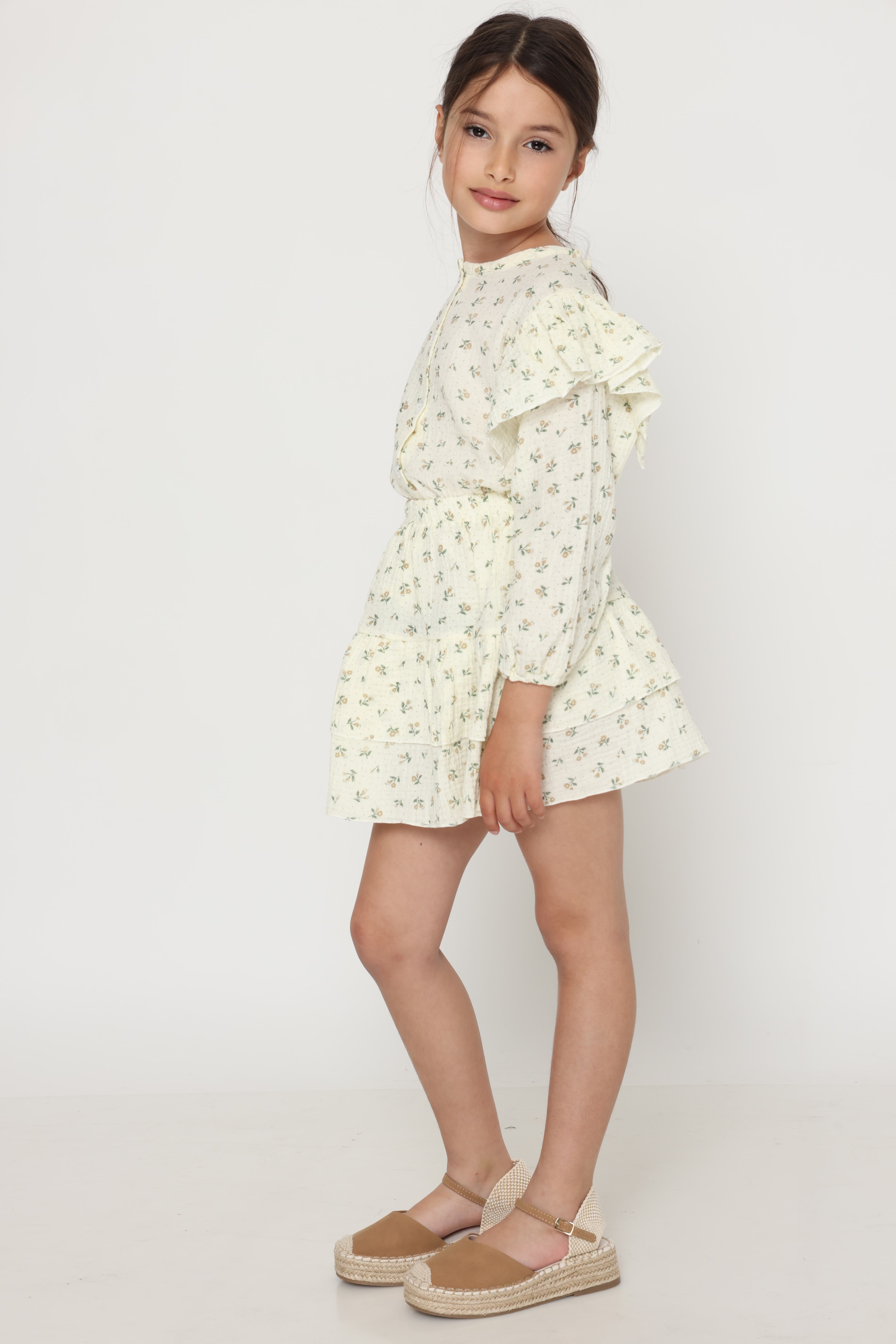 חליפה פרחונית מלמלה