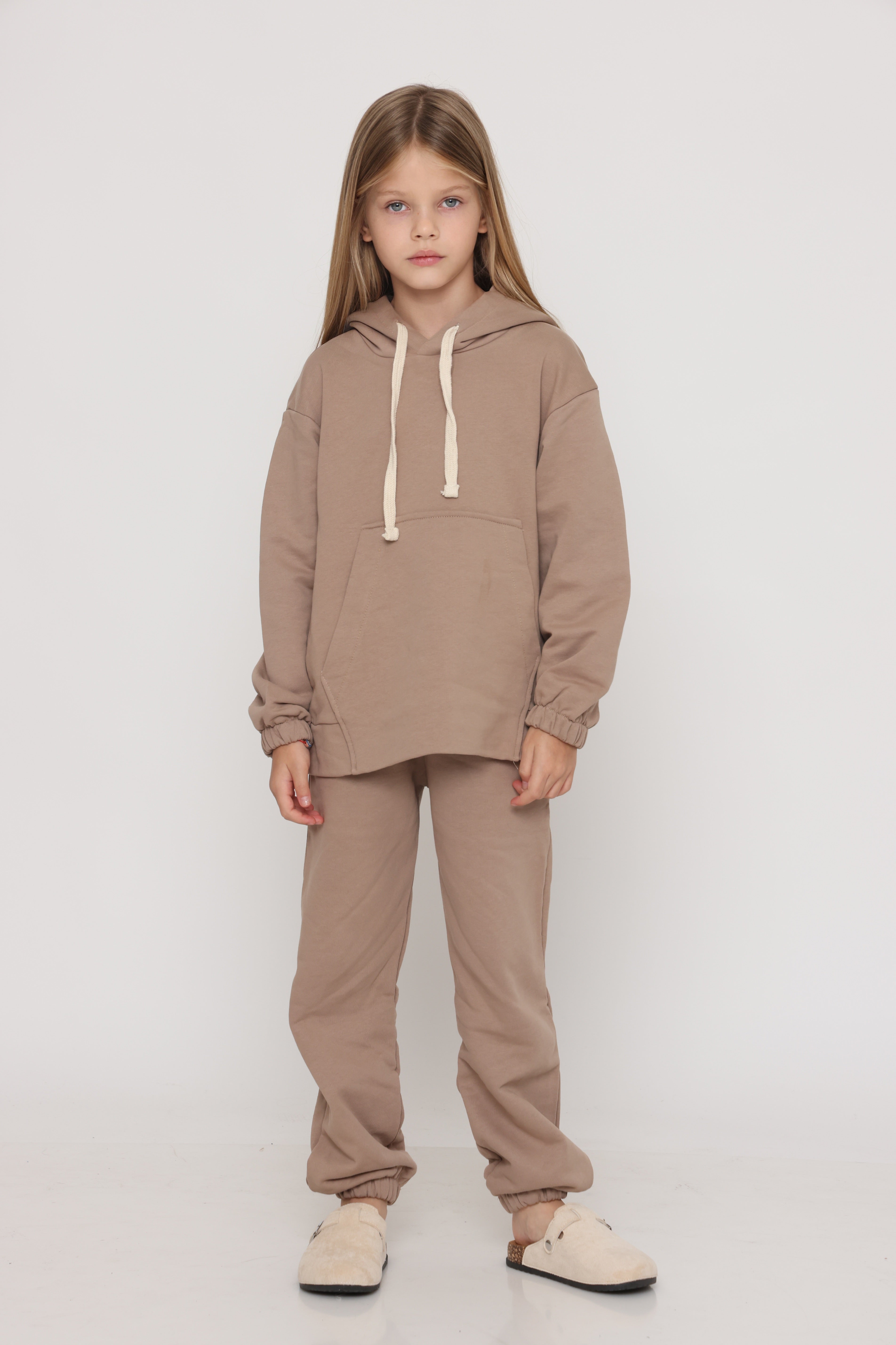 חליפת פוטר קלאסית עם קפוצון בצבע -בז