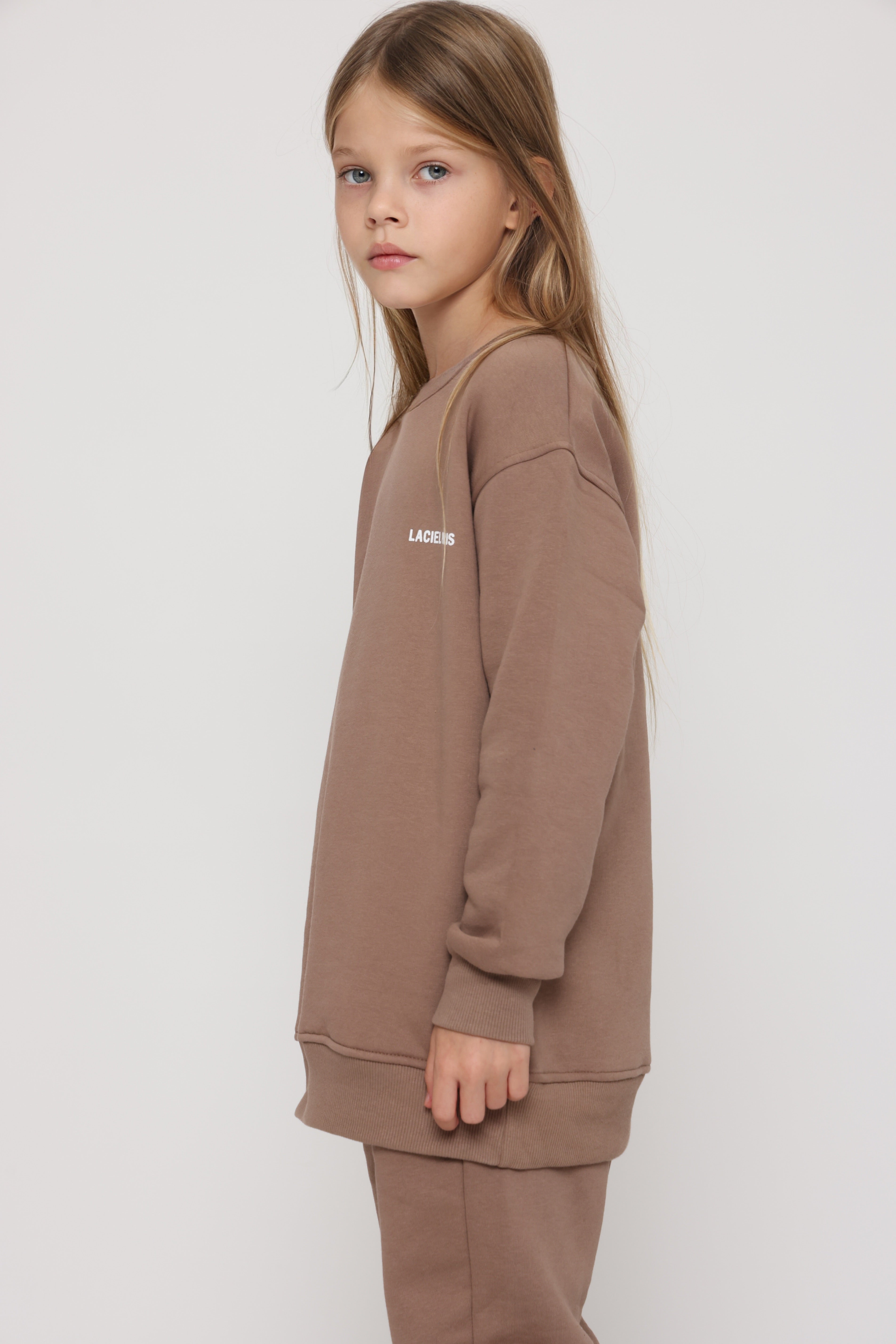 חליפת פוטר Laciel קלאסית בצבע חום טבעי לילדה