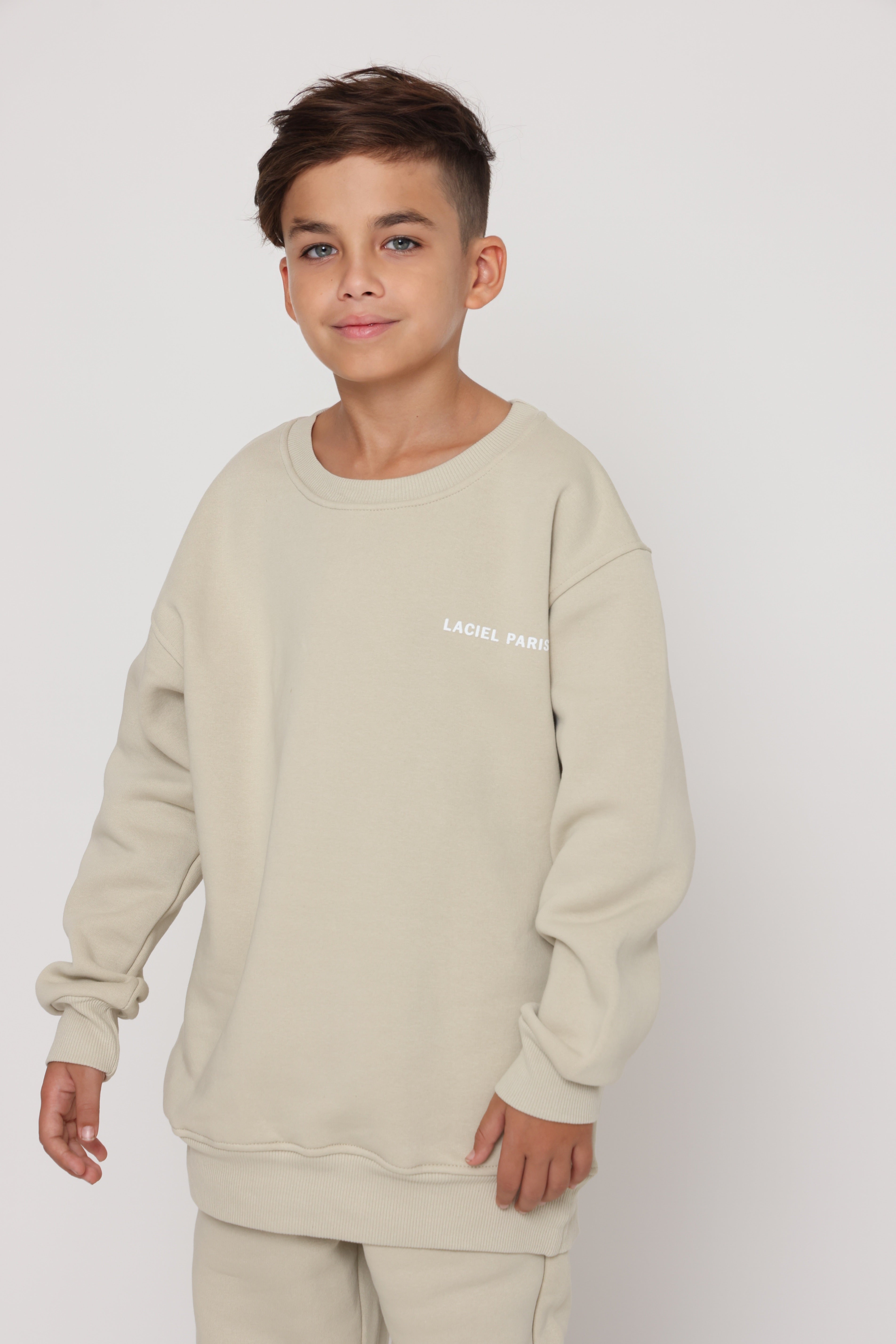 חליפת פוטר Laciel קלאסית בצבע שמנת לילד