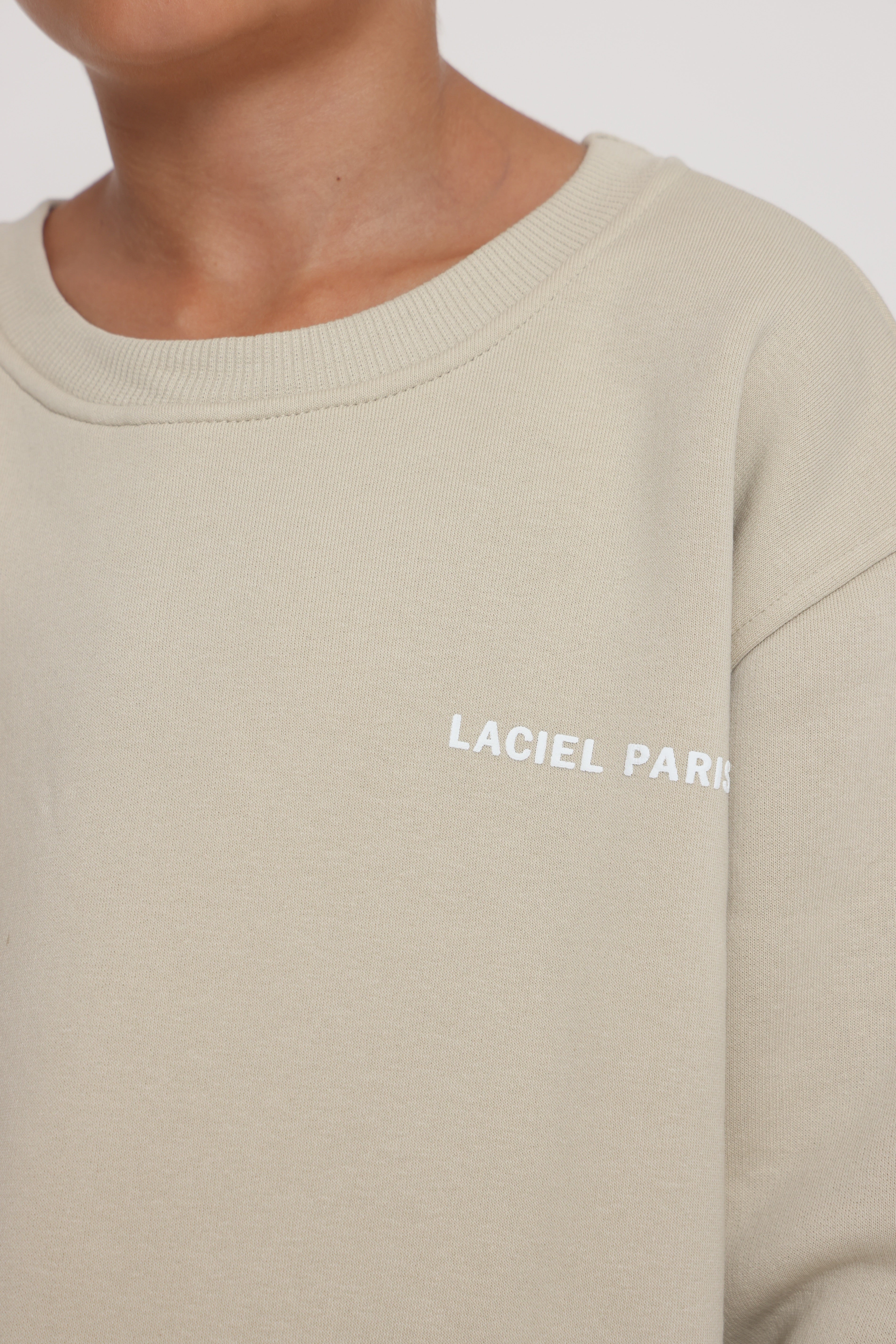 חליפת פוטר Laciel קלאסית בצבע שמנת לילד