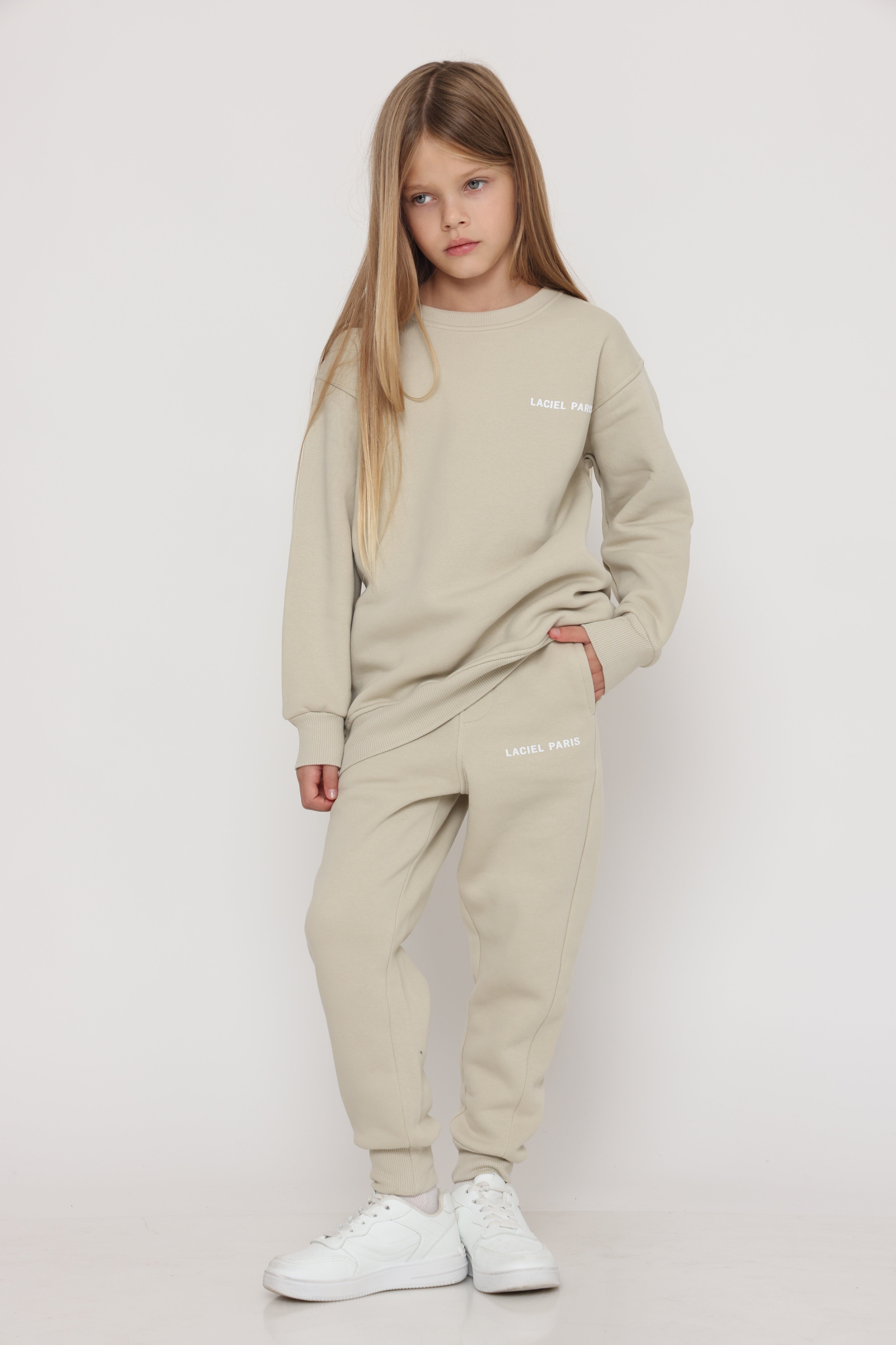 חליפת פוטר Laciel קלאסית בצבע שמנת לילדה