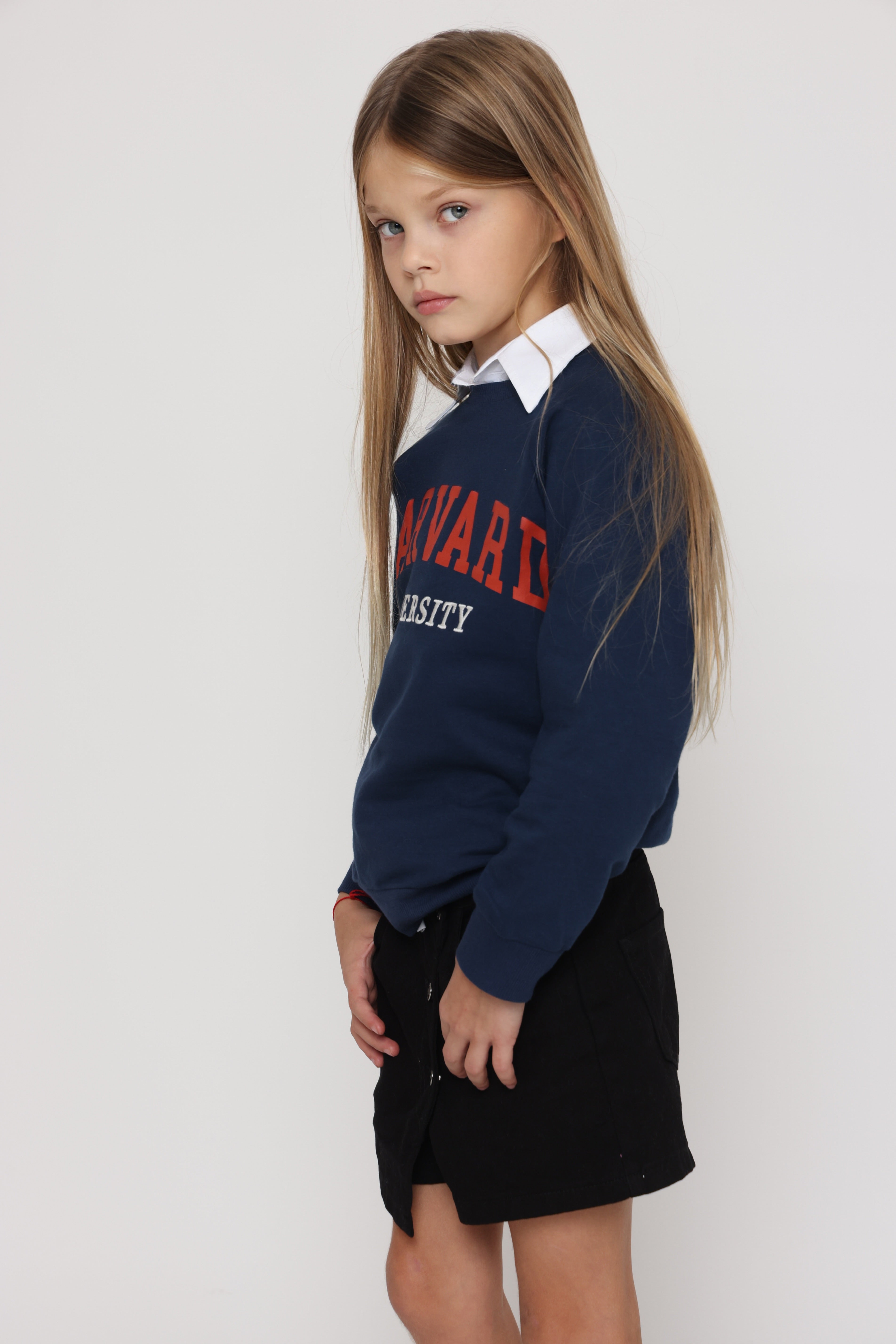 מכנס חצאית בצבע שחור לילדה