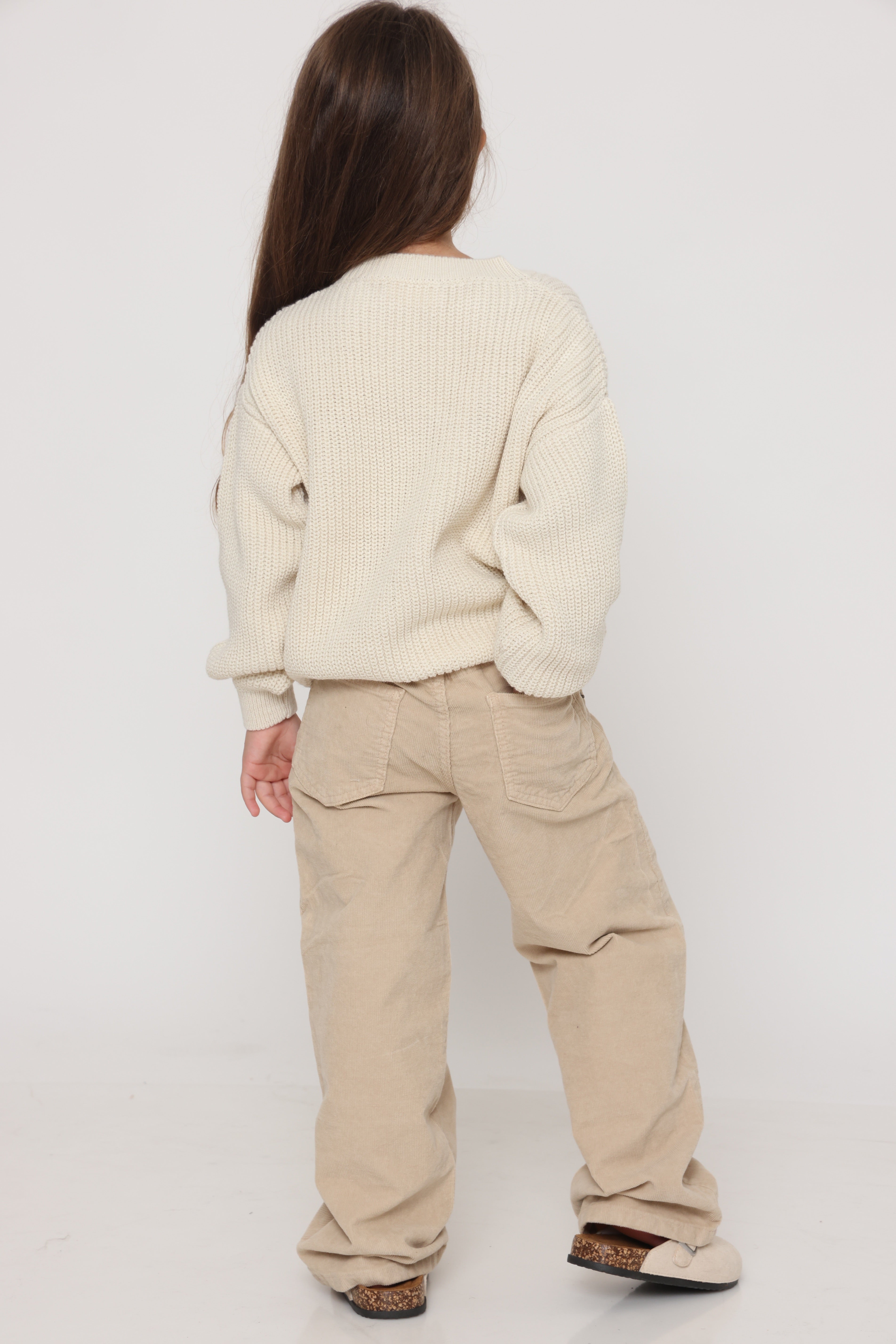 סוודר אוברסייז בגוון טבעי