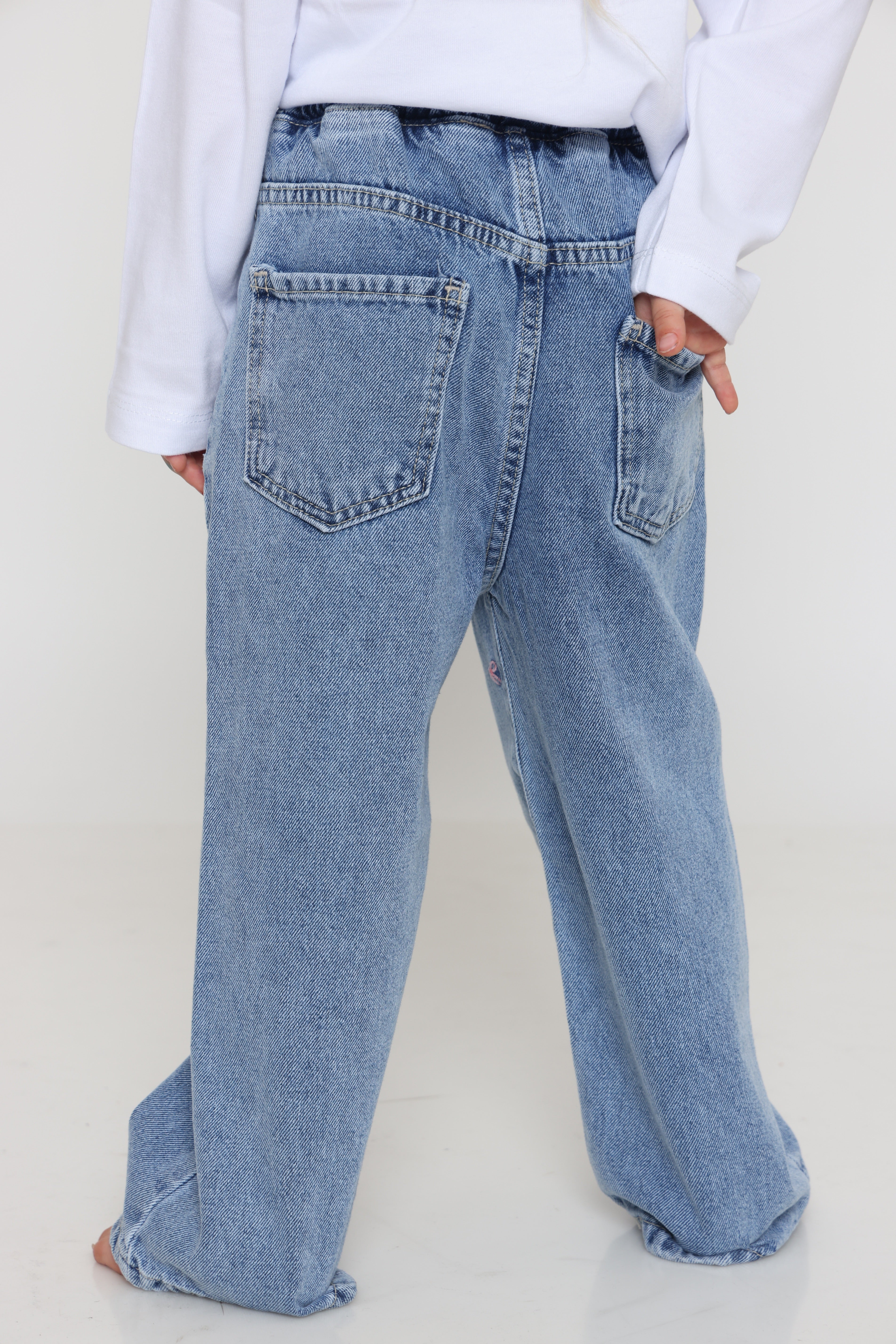 ג׳ינס פפיונים רקומים לילדה