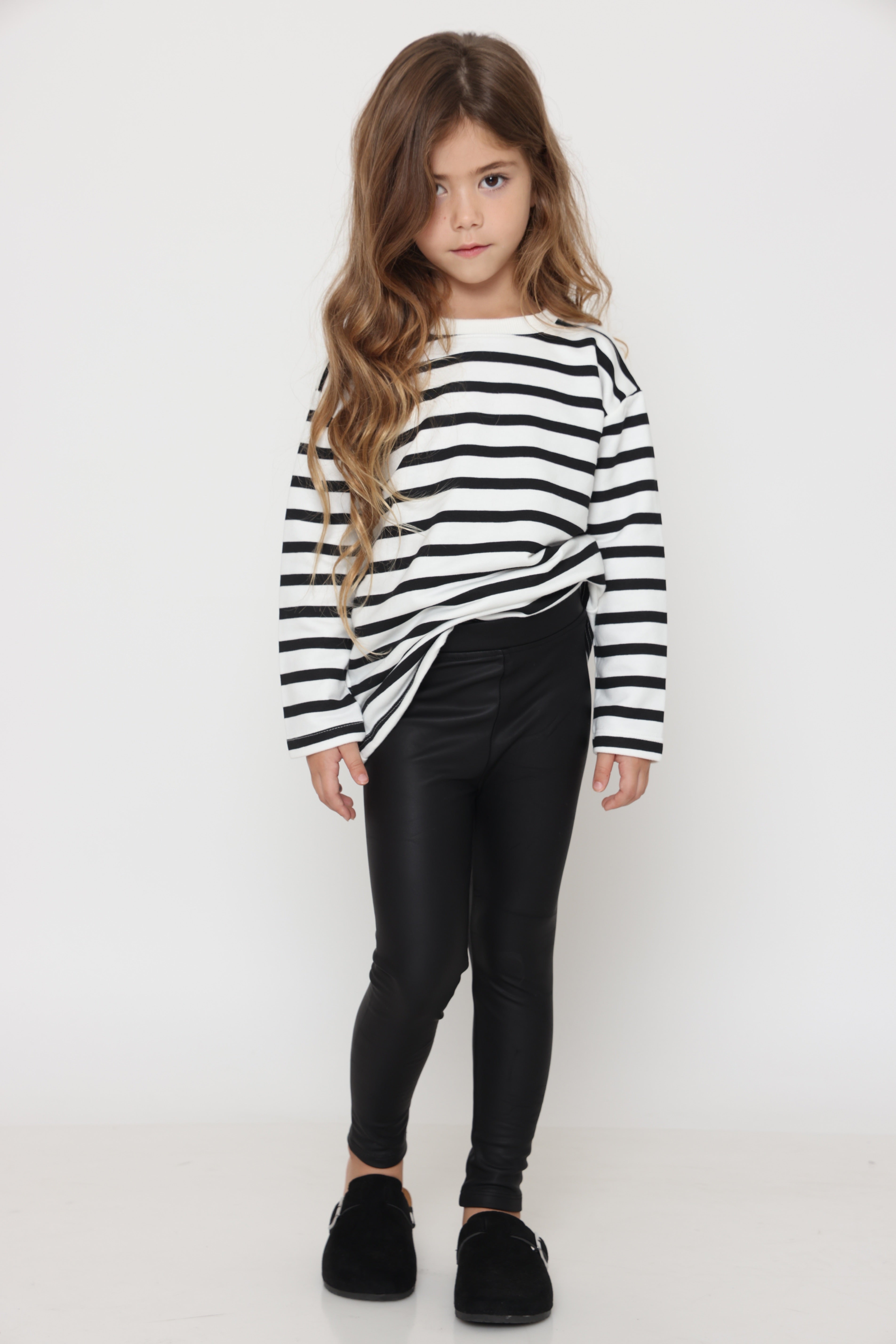 טייץ עור מט עם בטנה פליז