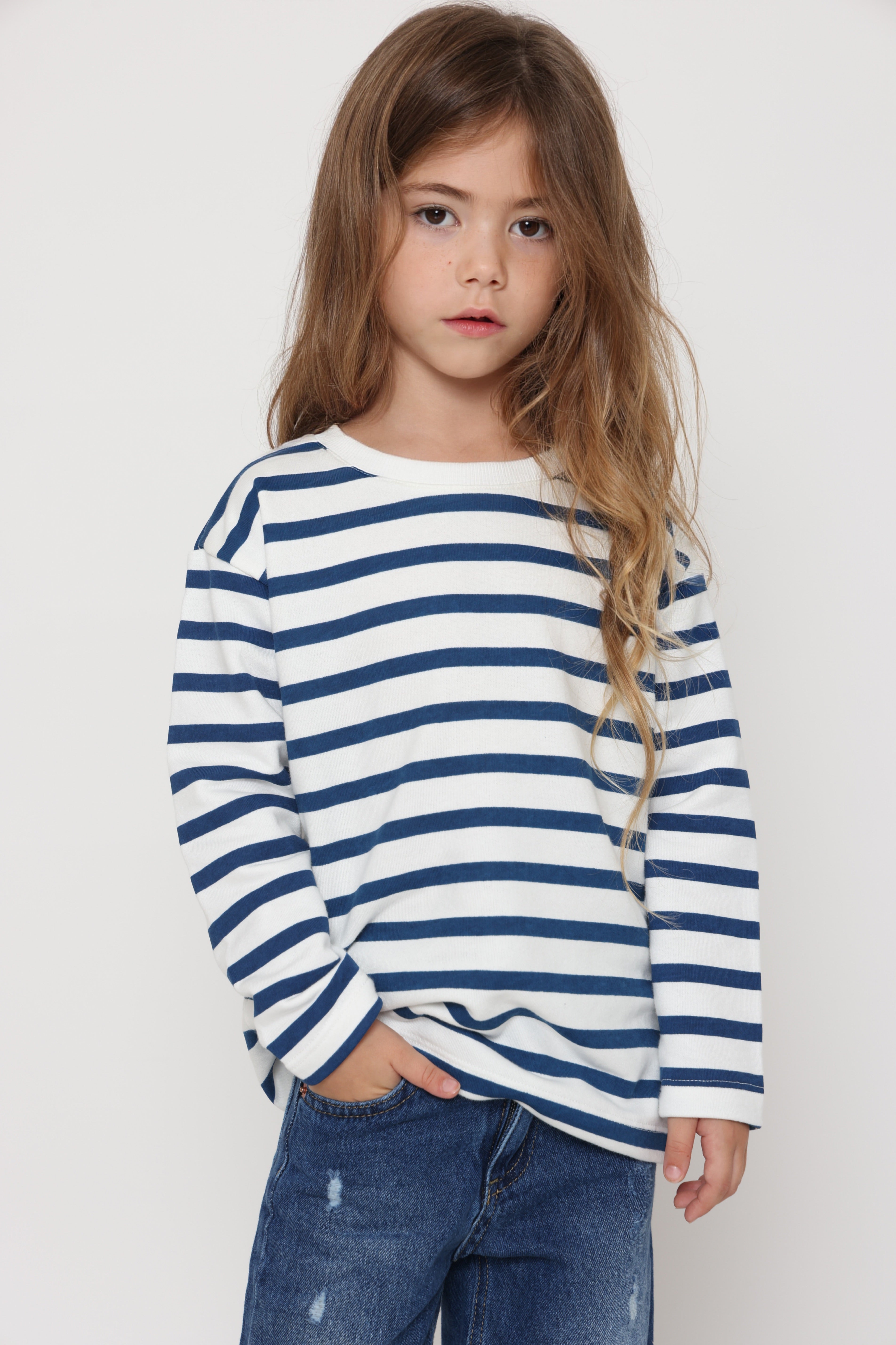 חולצת פסים קלאסית בצבע - כחול