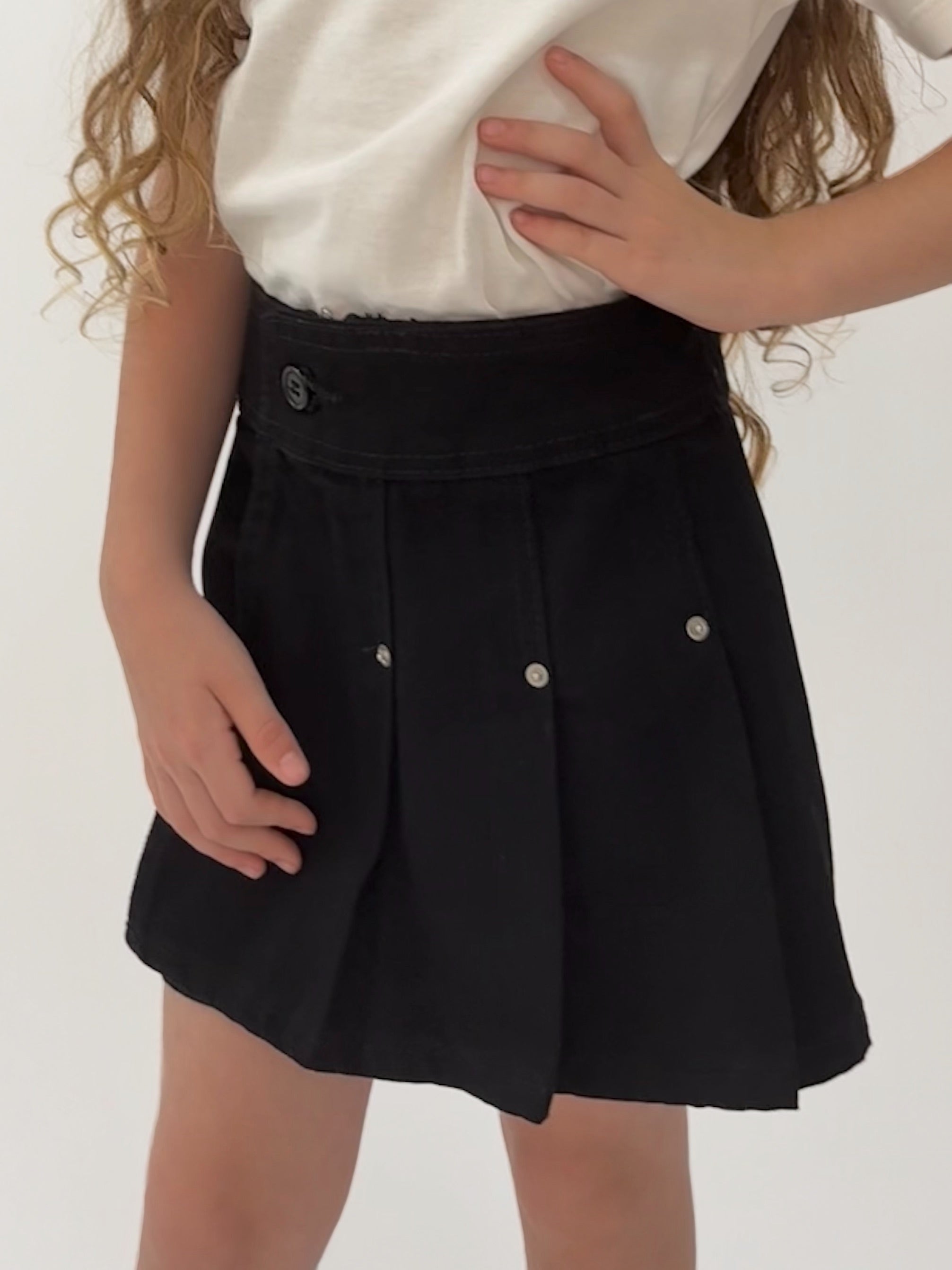 מכנס חצאית שחורה לילדות
