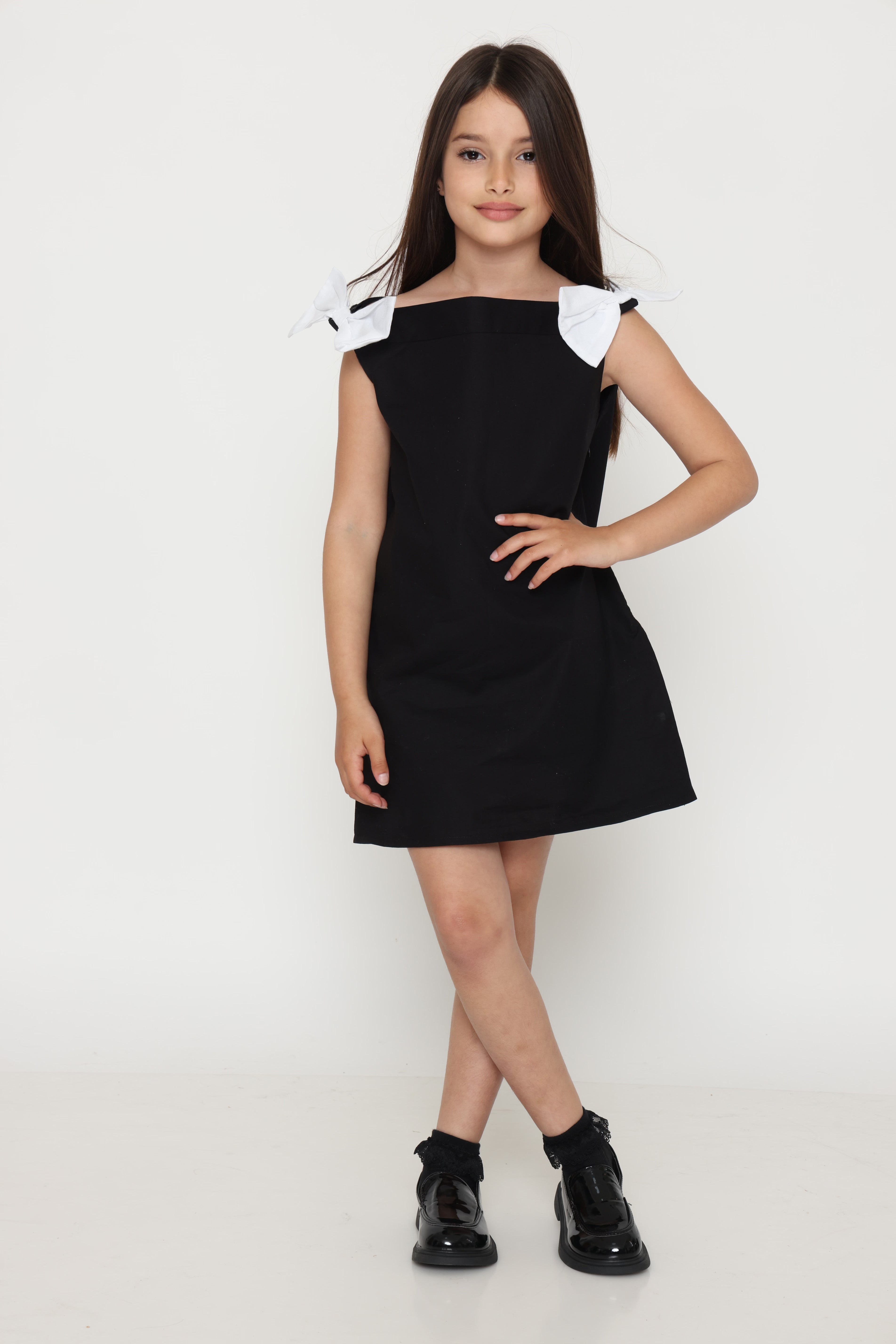 שמלה שחורה פפיונים