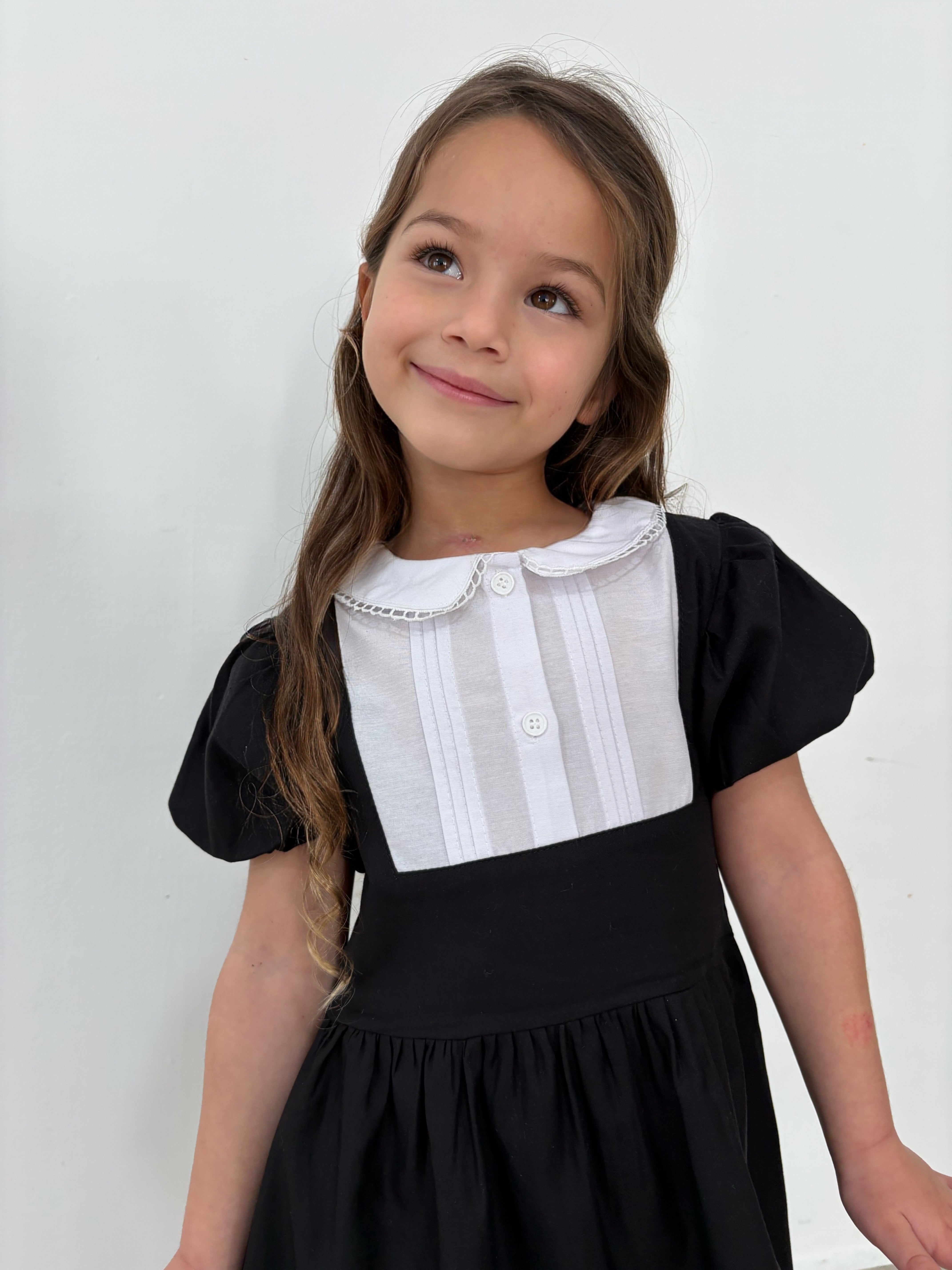 שמלת צווארון שחור - לבן