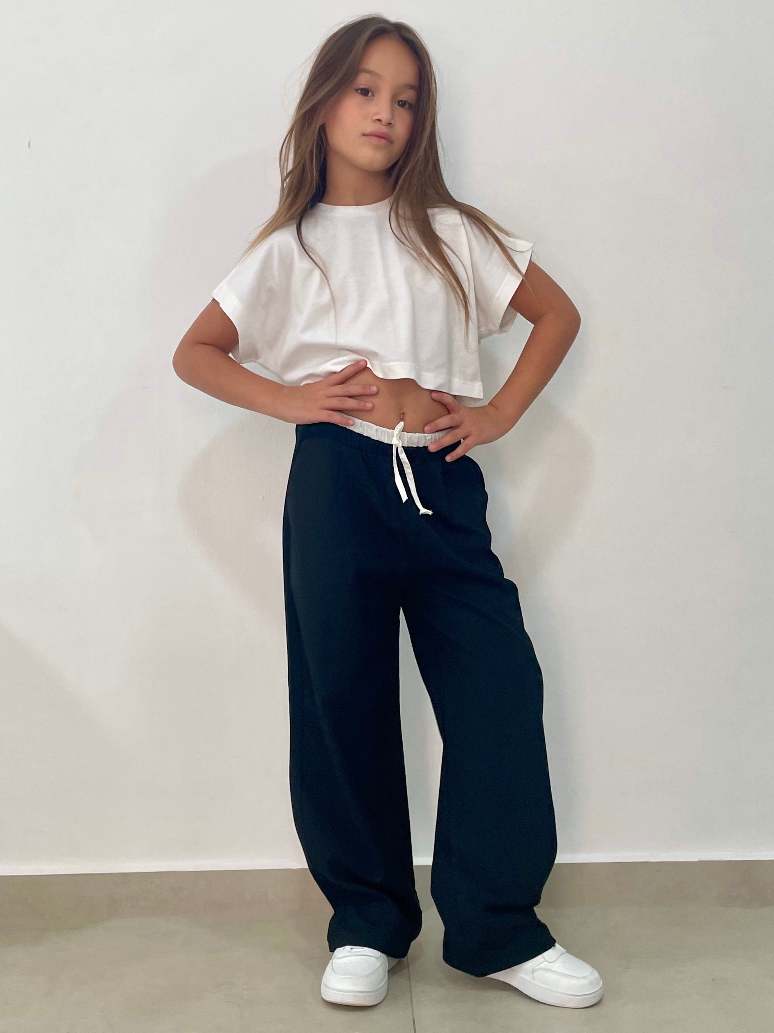 מכנס מתרחב - שחור