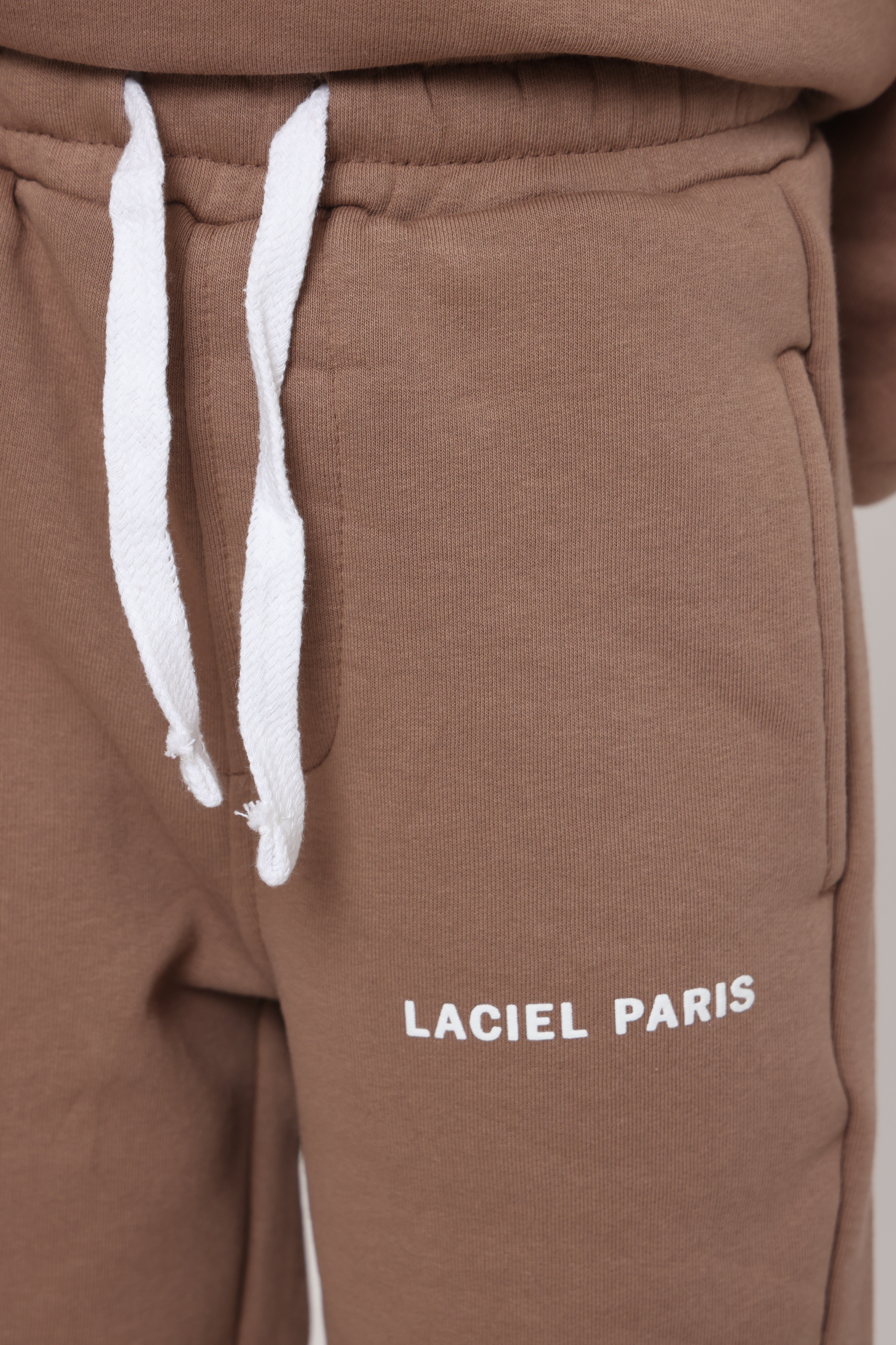 חליפת פוטר Laciel קלאסית בצבע חום טבעי לילדה