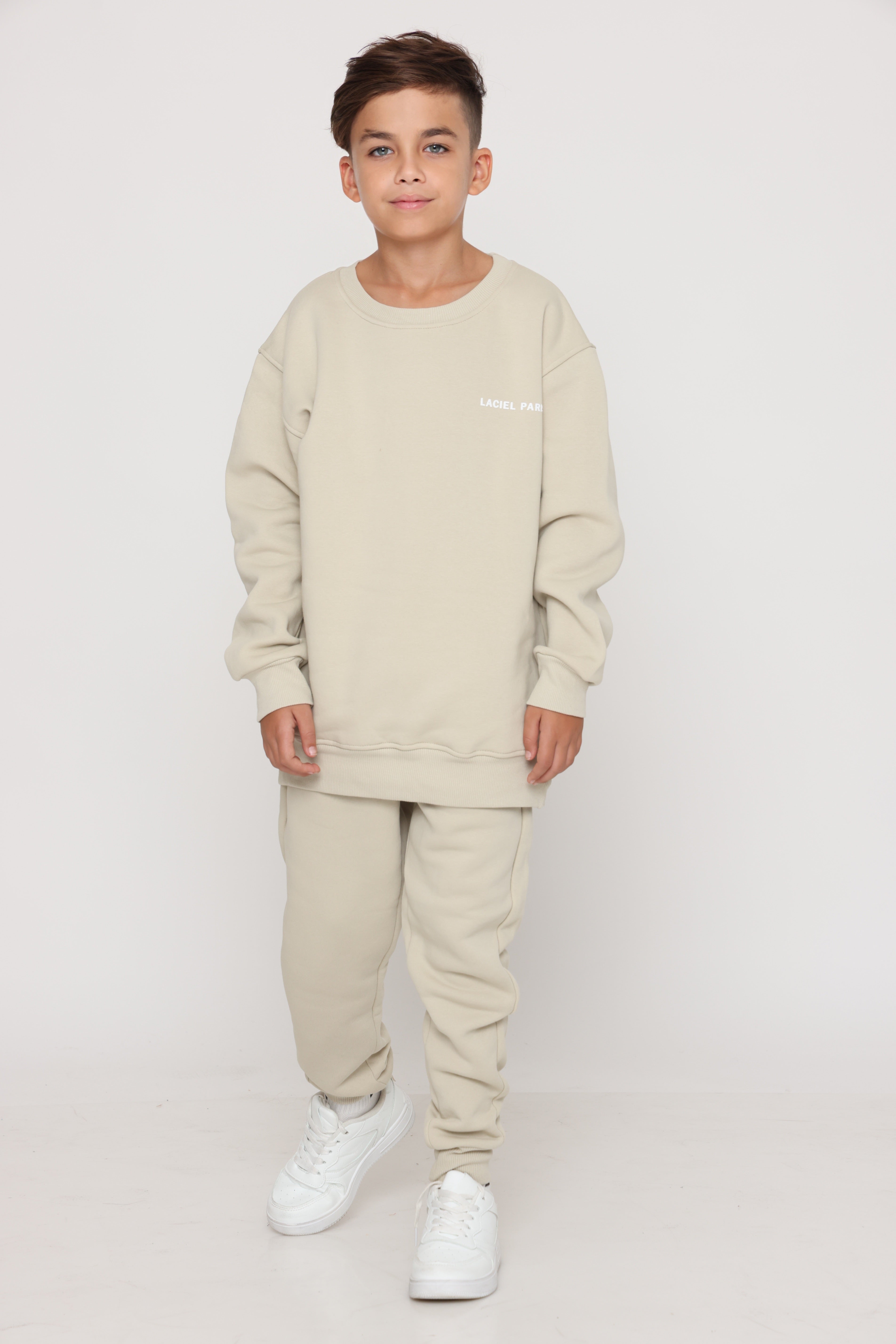 חליפת פוטר Laciel קלאסית בצבע שמנת לילד