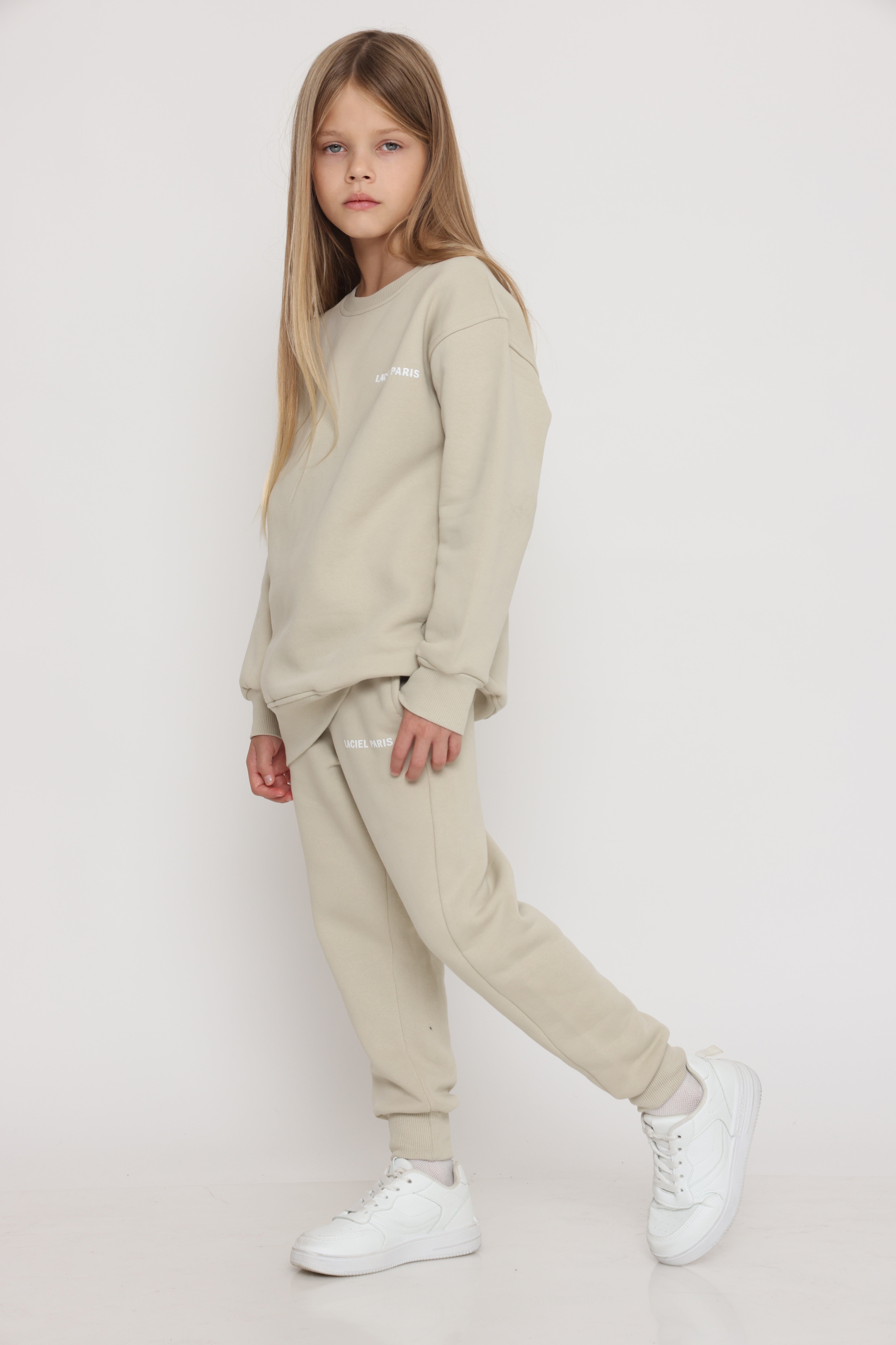 חליפת פוטר Laciel קלאסית בצבע שמנת לילדה