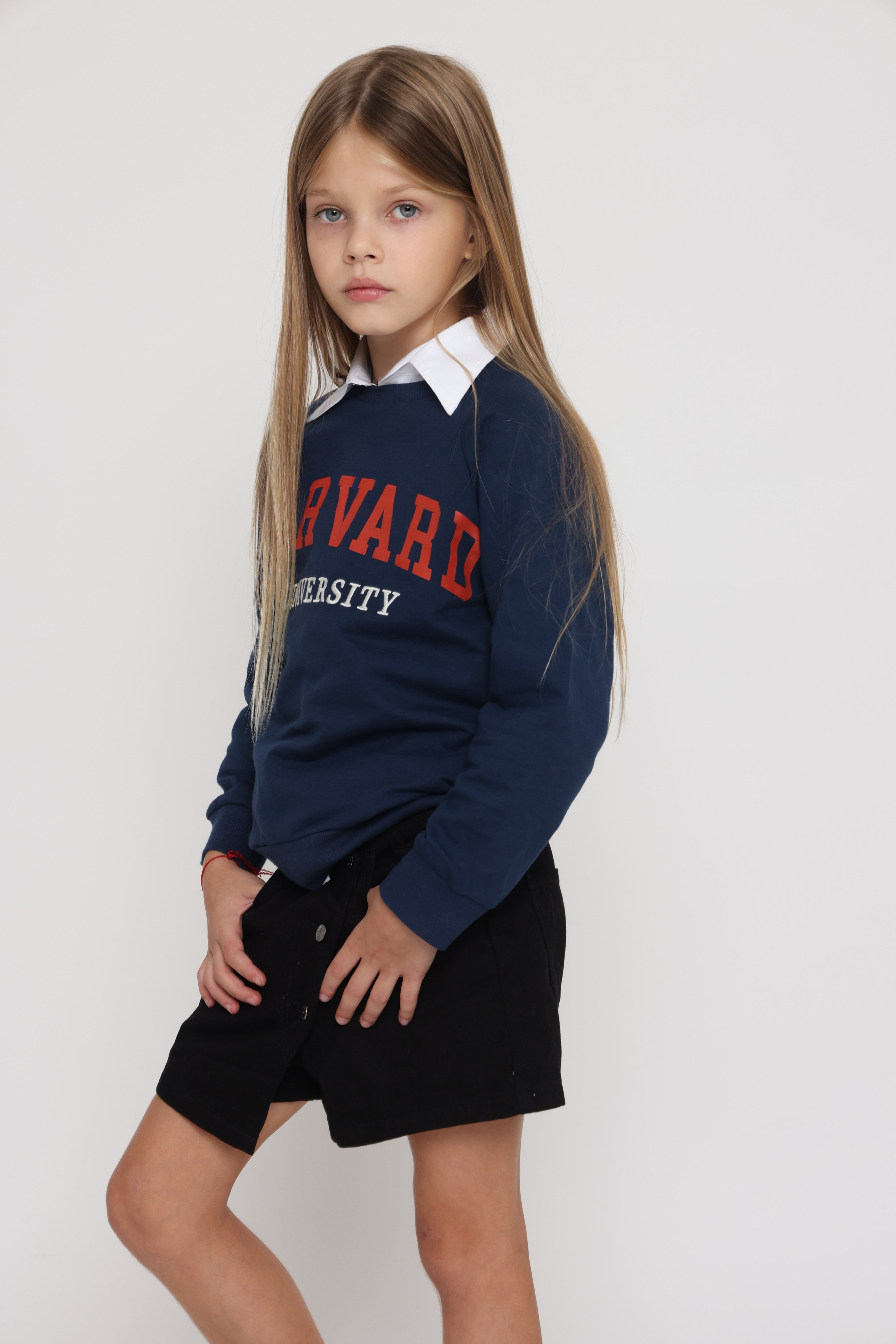 מכנס חצאית בצבע שחור לילדה