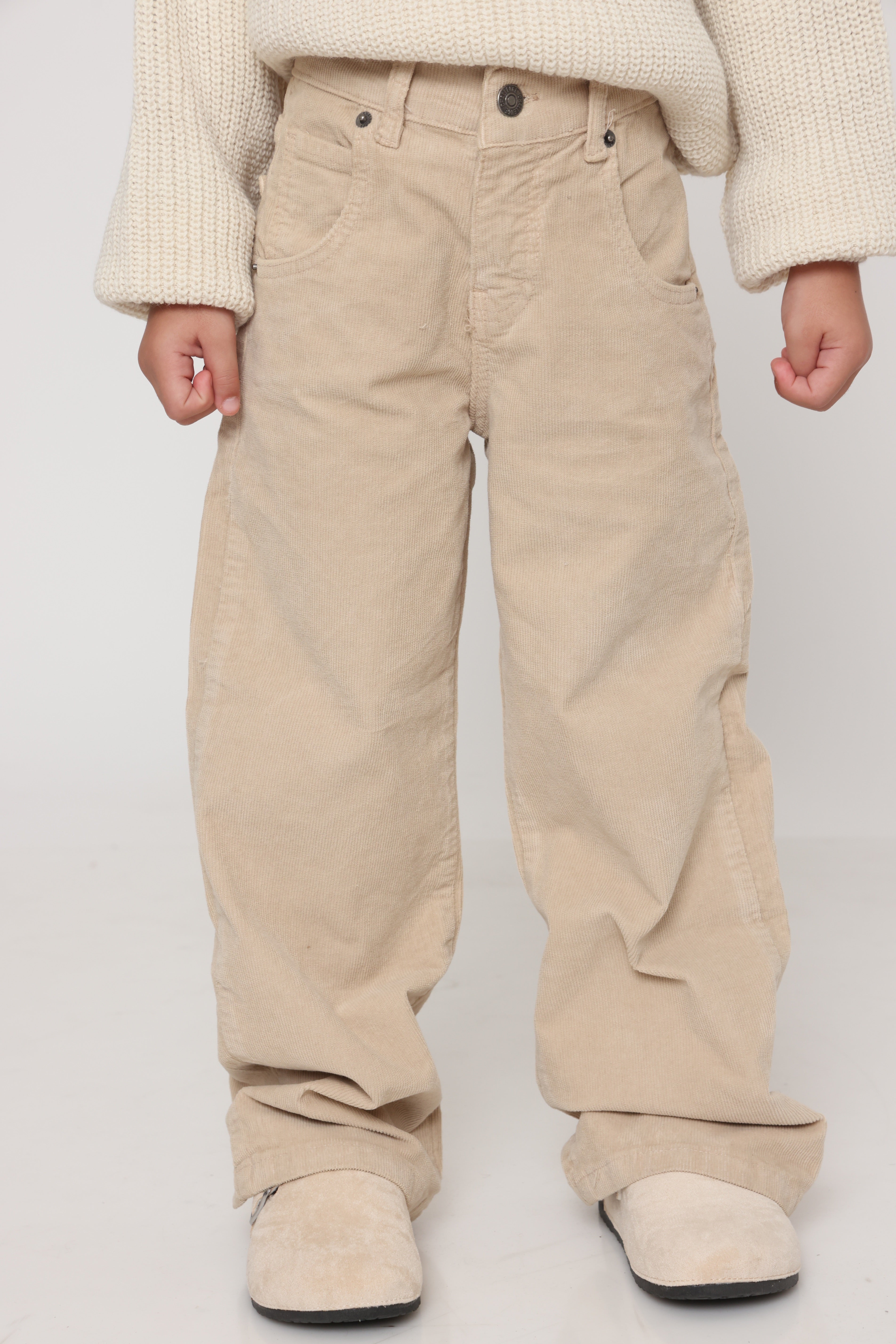 סוודר אוברסייז בגוון טבעי