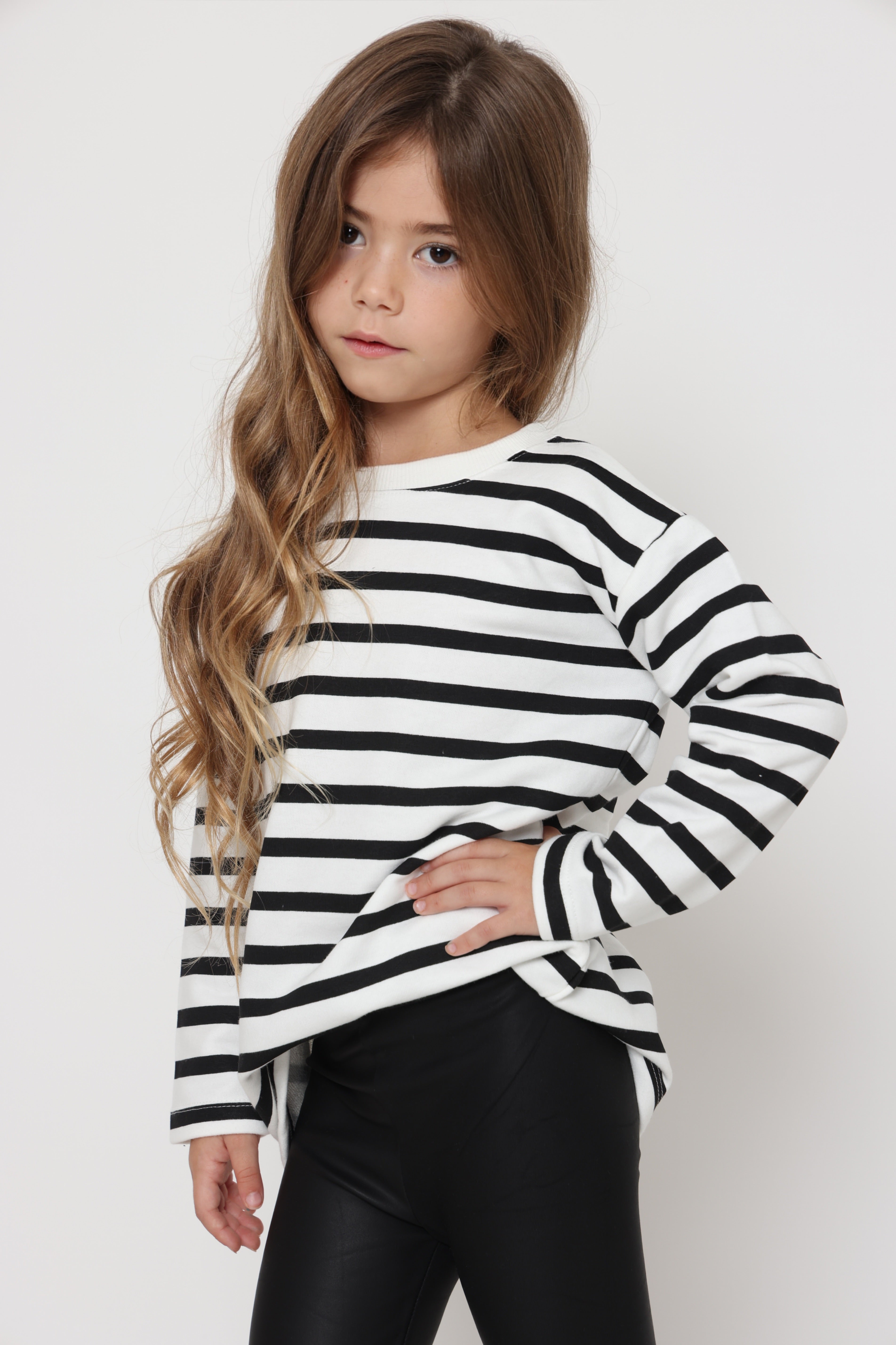 טייץ עור מט עם בטנה פליז