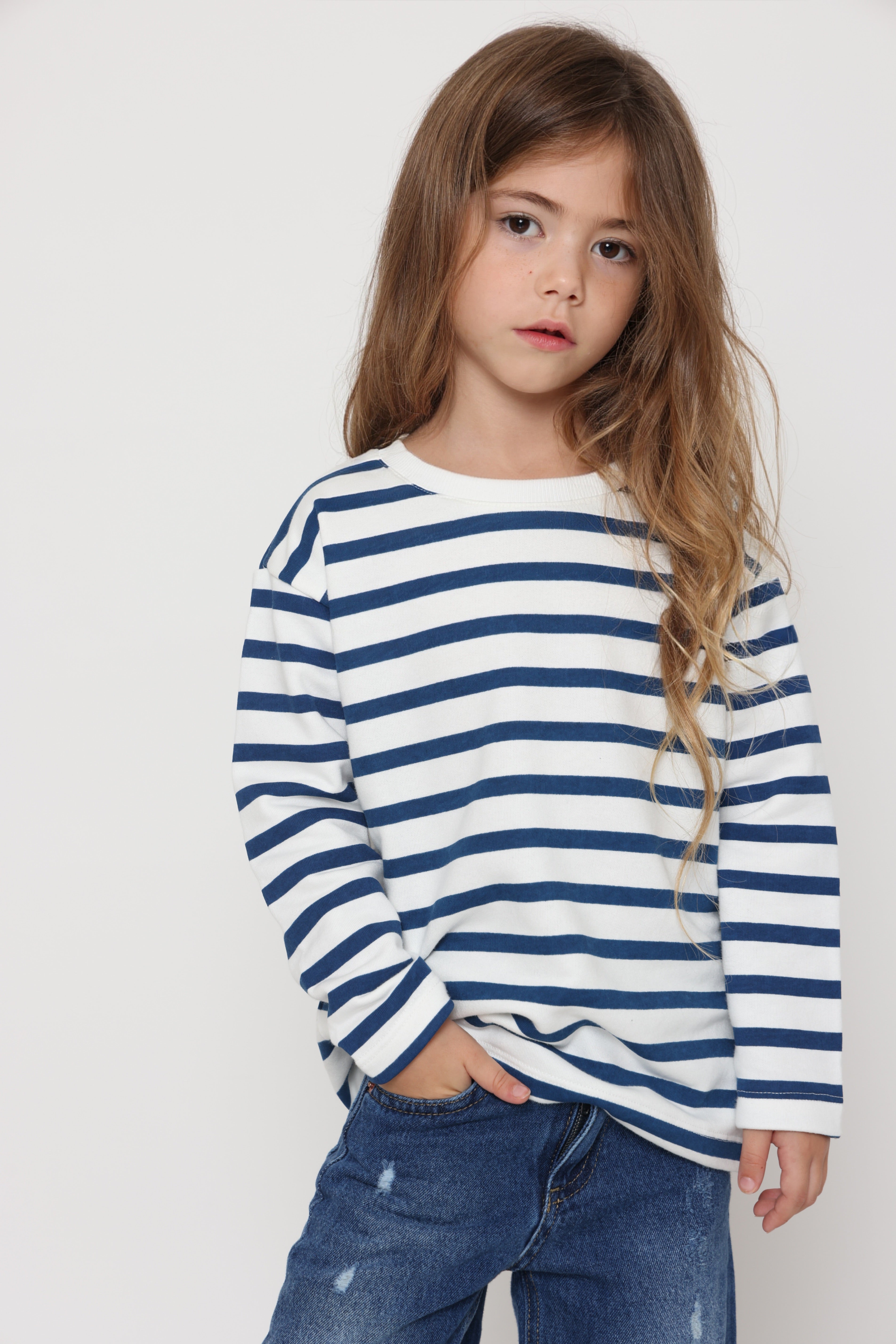 חולצת פסים קלאסית בצבע - כחול