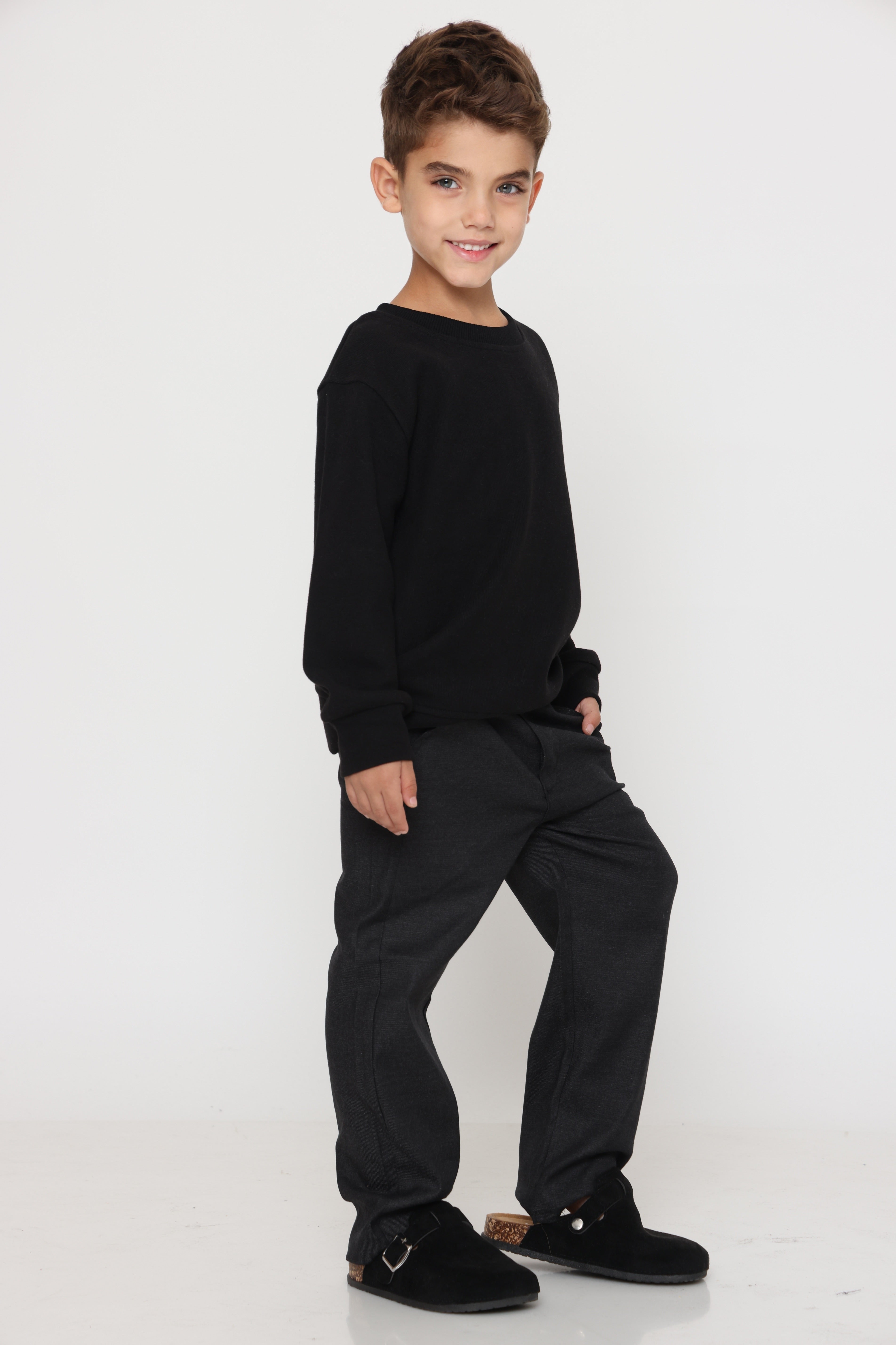 סווטשירט קלאסי צווארון עגול - שחור