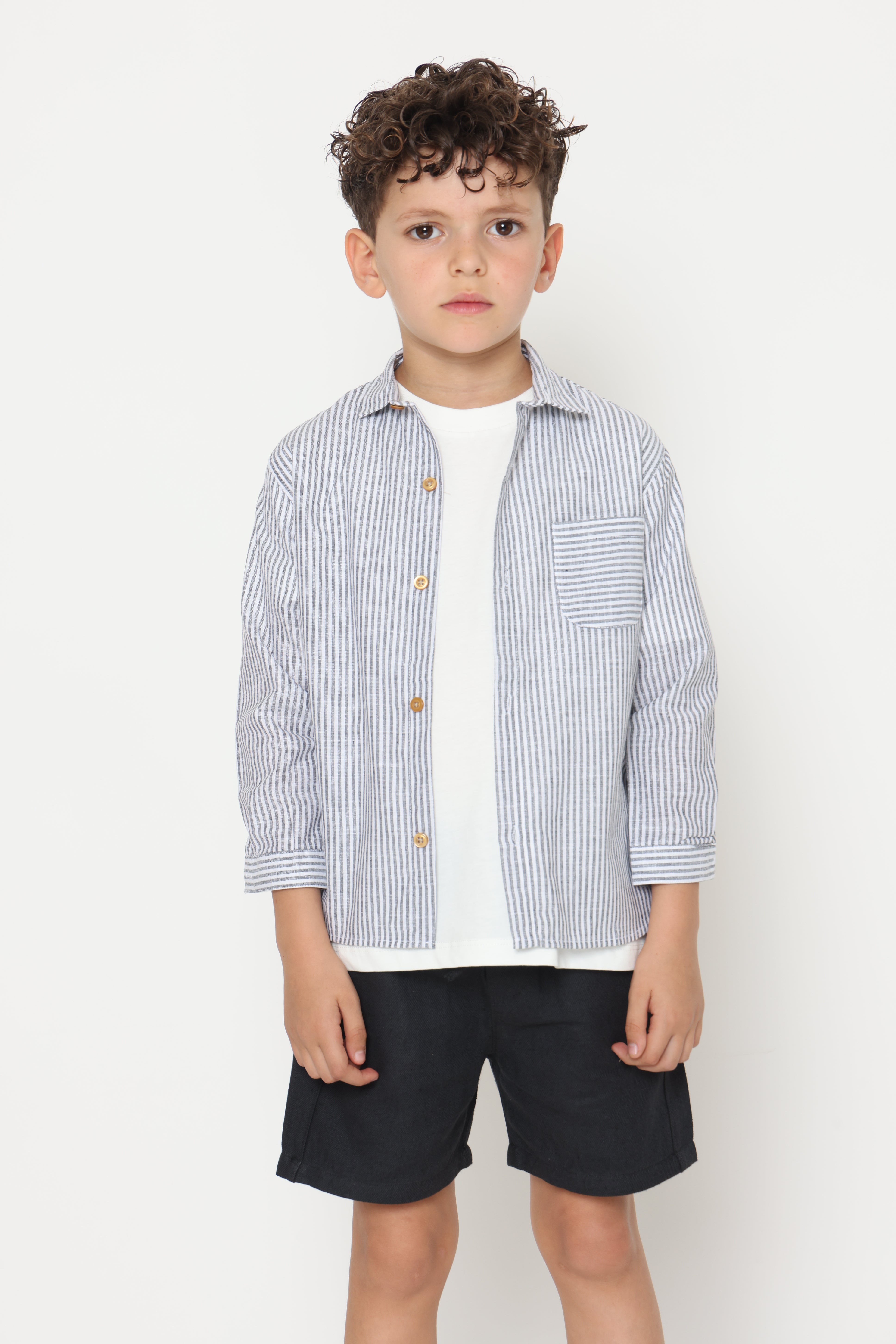 חולצה מכופתרת פסים