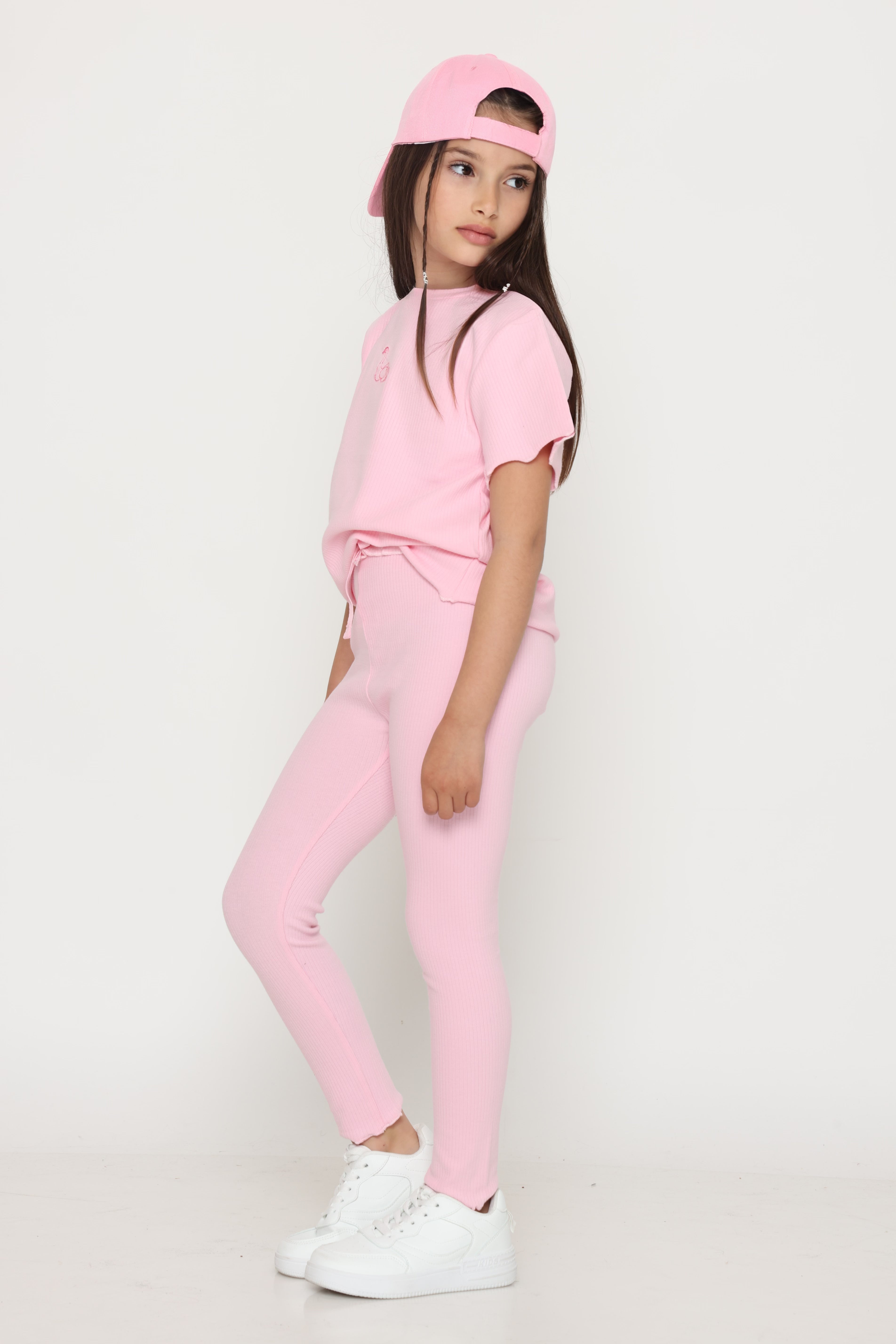 חליפת ורודה ברבור