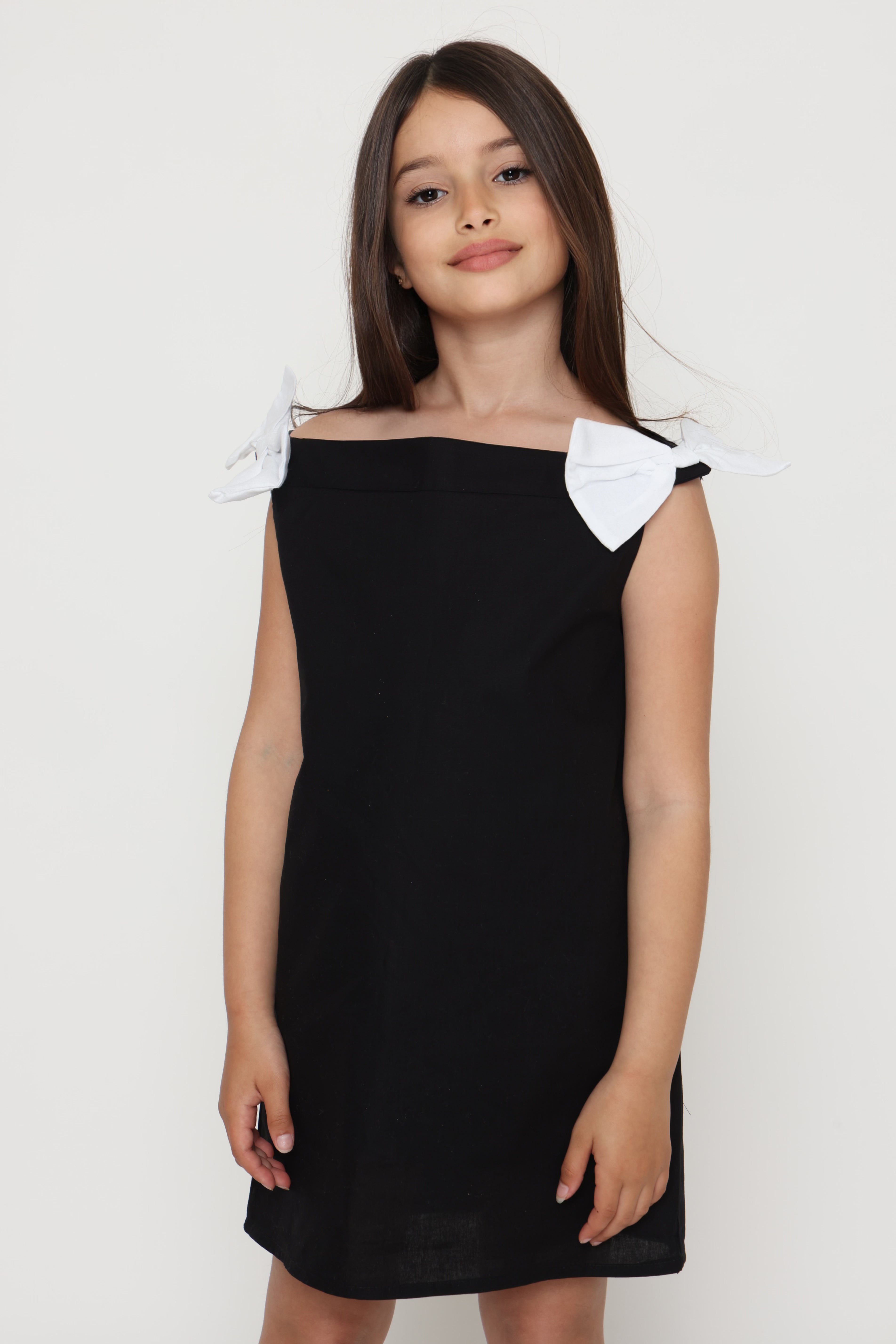 שמלה שחורה פפיונים